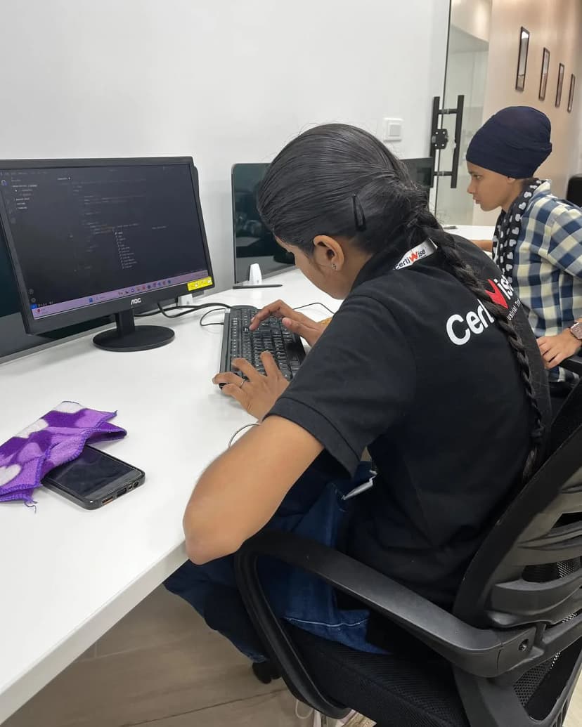 Students learning with mentors at Certiwise Mohali